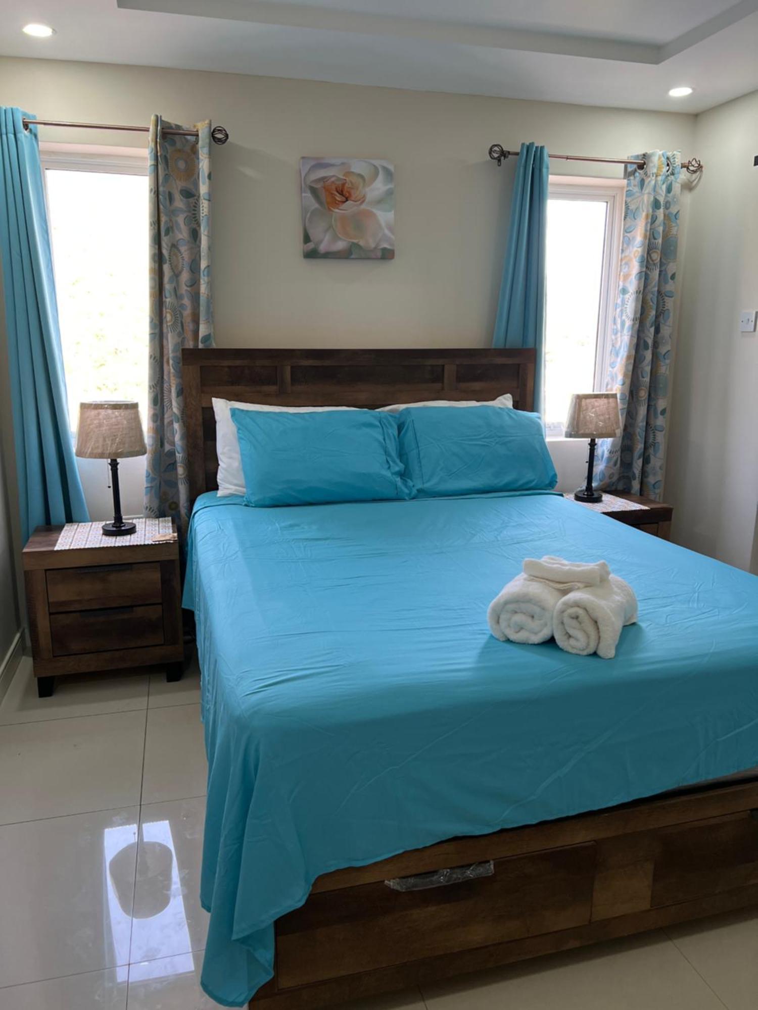 Bayfront Villa & Apartment Portmore Kültér fotó